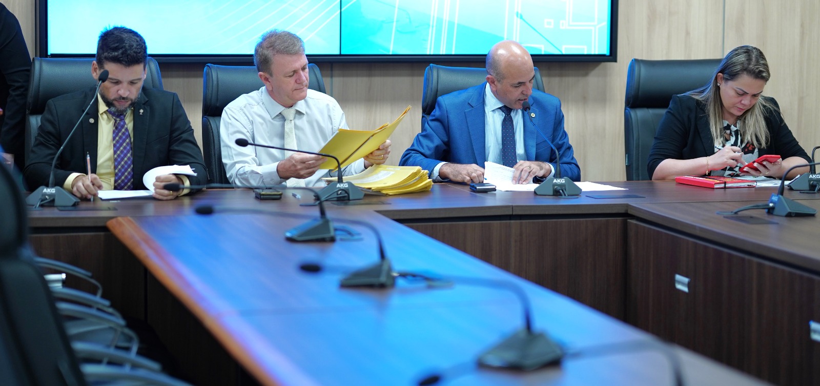 CCJR DISCUTE ABERTURA DE CRÉDITOS ADICIONAIS PARA O GOVERNO