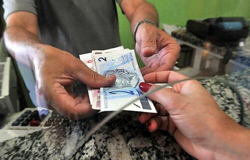 Planejamento é a melhor forma de evitar dívidas, afirma especialista